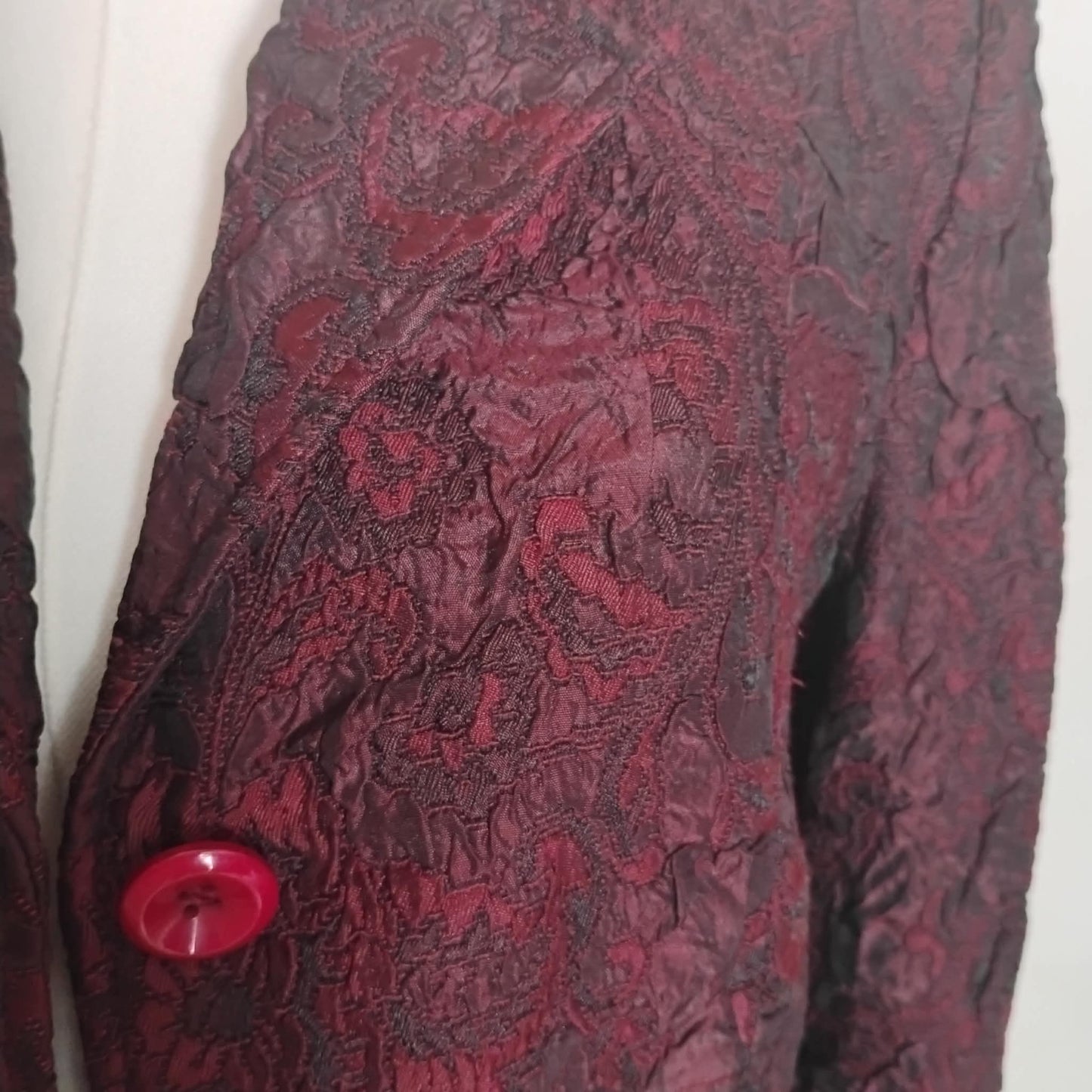 Burgundy/black brocade floral textured blazer by COLDWATER CREEK, size women's petite small